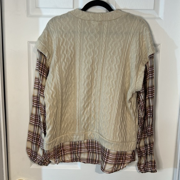 NWT Ladies size large Top from Maurice’s - Picture 3 of 12